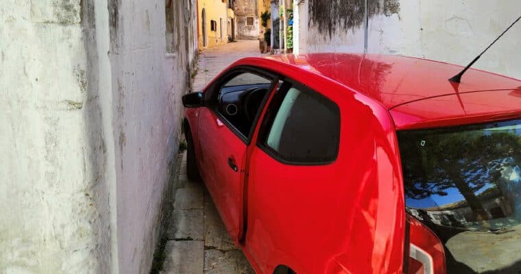 Wypożyczalnie samochodów na Korfu, czyli gdzie wynająć auto i ile to kosztuje?